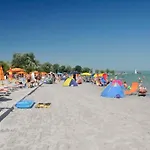 - Balaton 19095 Balatonlelle