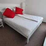 - Balaton 19095 Balatonlelle