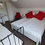 - Balaton 19095 Balatonlelle