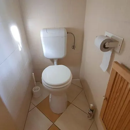 - Balaton 19095 * Balatonlelle