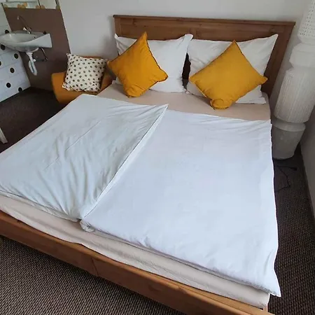 - Balaton 19095 Balatonlelle