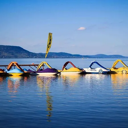 - Balaton 19095 Tatil Evi *