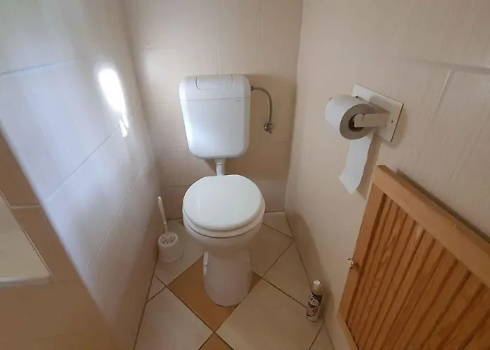 - Balaton 19095 * Balatonlelle