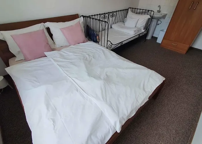 - Balaton 19095 * Balatonlelle