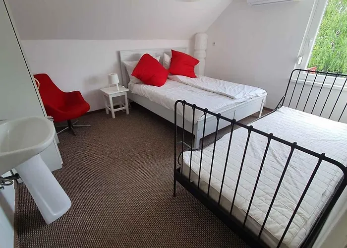 - Balaton 19095 Tatil Evi *